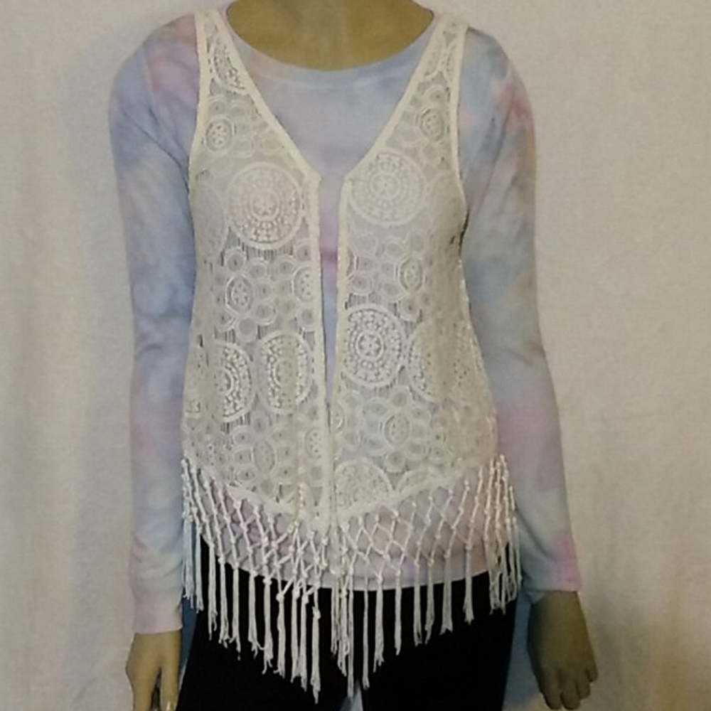 Cute little off white hippie, fringy vest